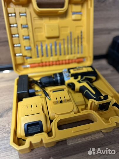 Шуруповерт dewalt