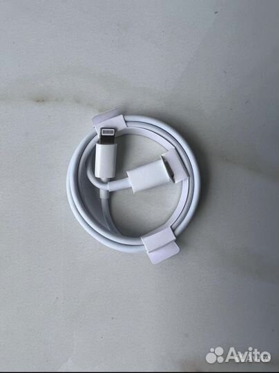 Зарядное устройство на iPhone 25w