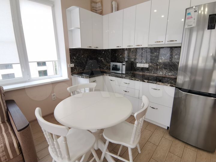 1-к. квартира, 54 м², 4/4 эт.