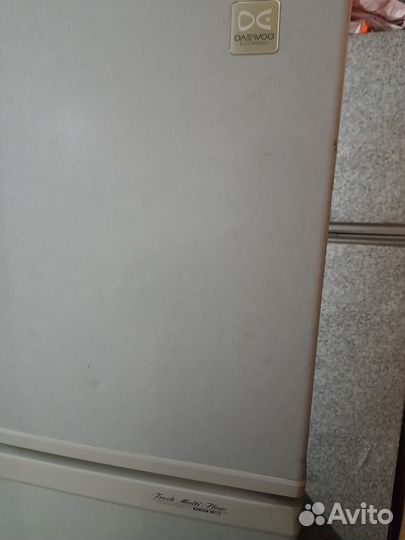 Холодильник б/у