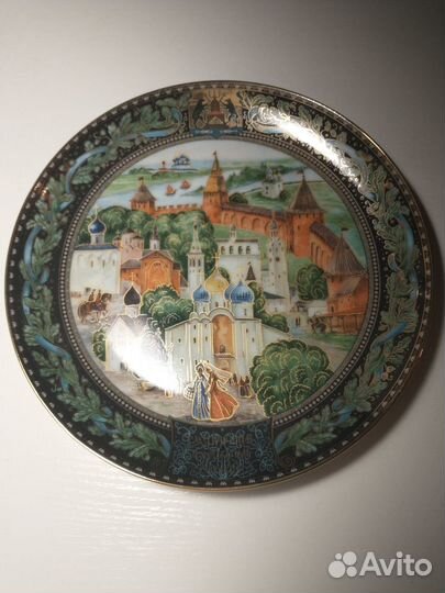 Декоративная тарелка