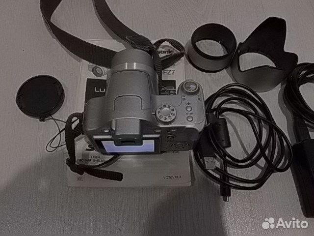 Цифровая фотокамера Panasonic