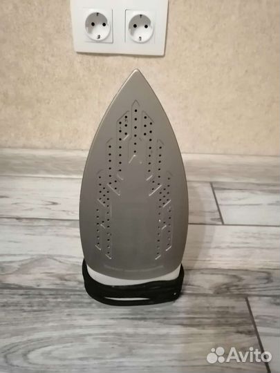 Утюг Bork I604 / I603 / I780. Чайник Bork k730