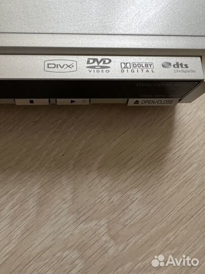 DVD-плеер Panasonic DVD-S33