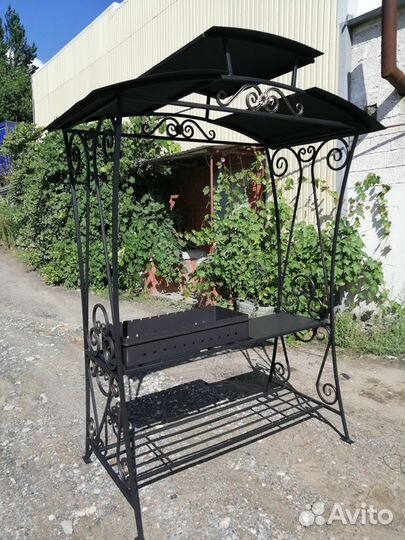 Мангал с крышей