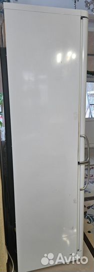 Холодильник Indesit два компрессора Б/у
