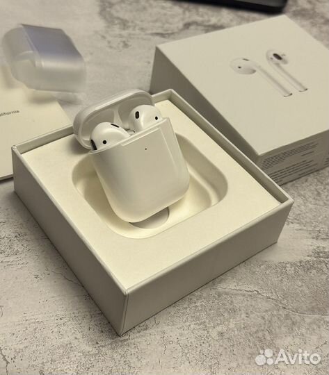 Беспроводные наушники Apple Airpods 2