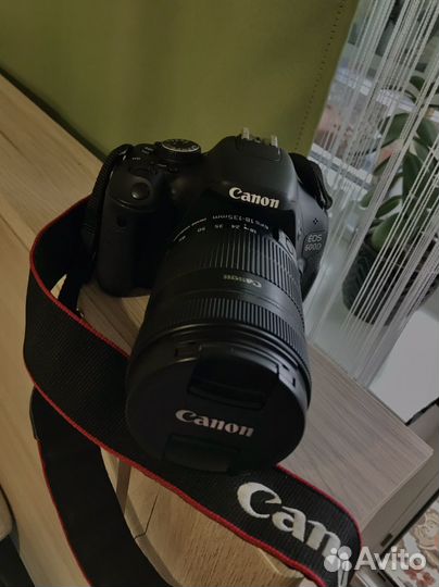 Зеркальный фотоаппарат canon 600d
