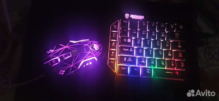 Геймпад для телефона