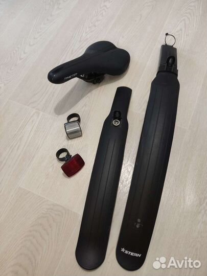 Седло для велосипеда крылья, фара, отражатели