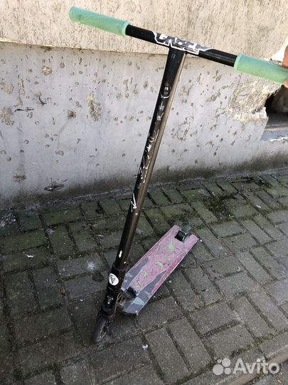 Самокат трюковой