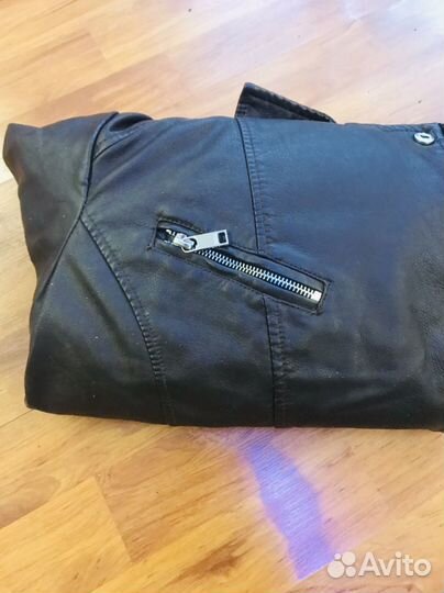 Материалы для поделок: кожзам и кожа