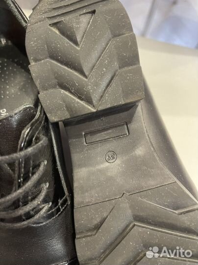 Продам демисезонные туфли-ботинки