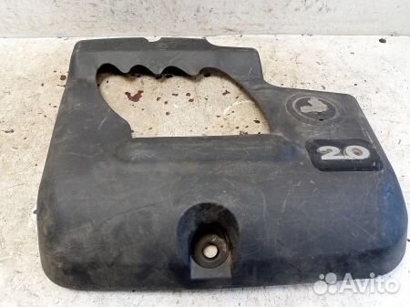 Накладка моторного отсека