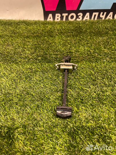 Ограничитель открывания двери задней правой Honda