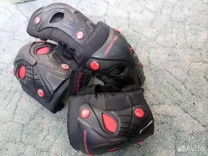 Роликовые коньки