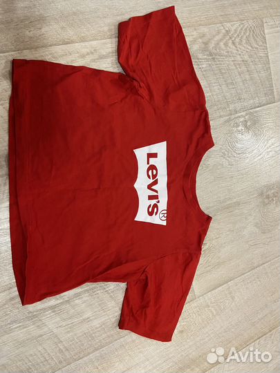 Футболка levis