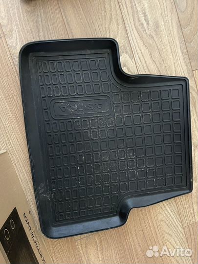Автомобильные коврики резиновые