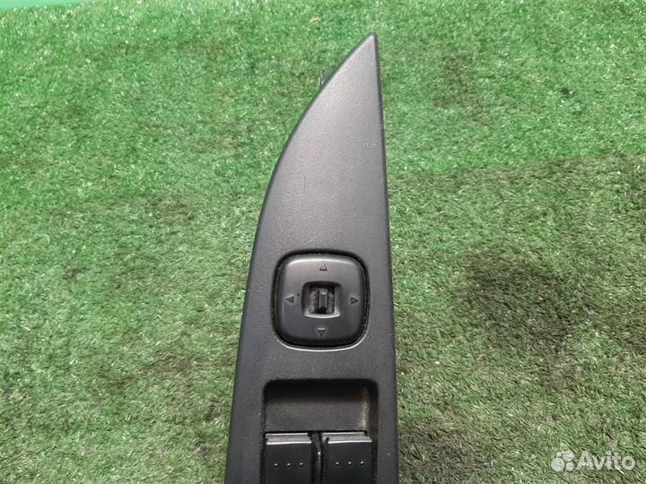 Блок управления стеклоподъемниками Mazda 3 (BK) 2