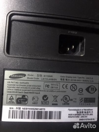 Монитор Samsung