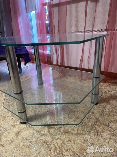 Стеклянная тумба