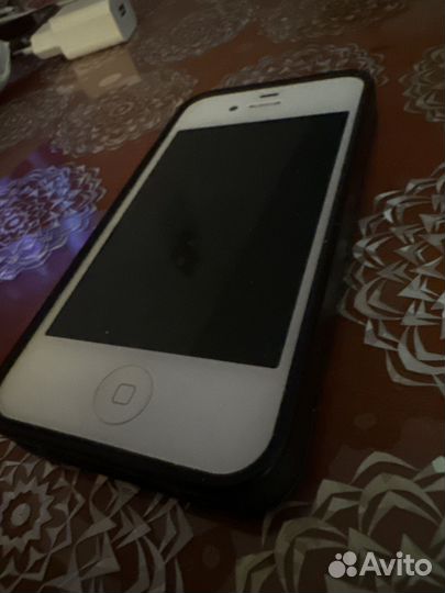 iPhone 4S, 8 ГБ