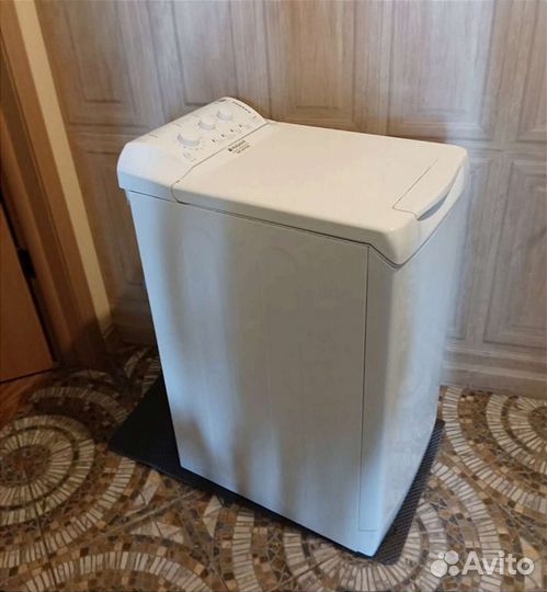 Стиральная машина с вертикальной загрузкой Ariston