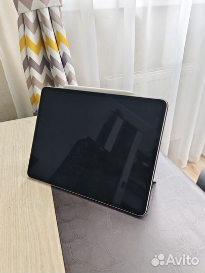 Продам iPad pro 12.9, 256 гб