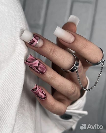 Маникюр,педикюр,наращивание ногтей