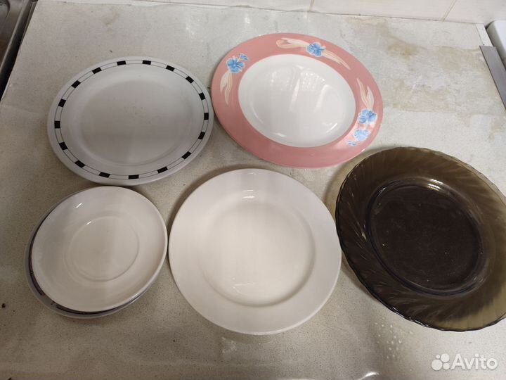 Посуда кружки тарелки стакан стопка вилка ложка