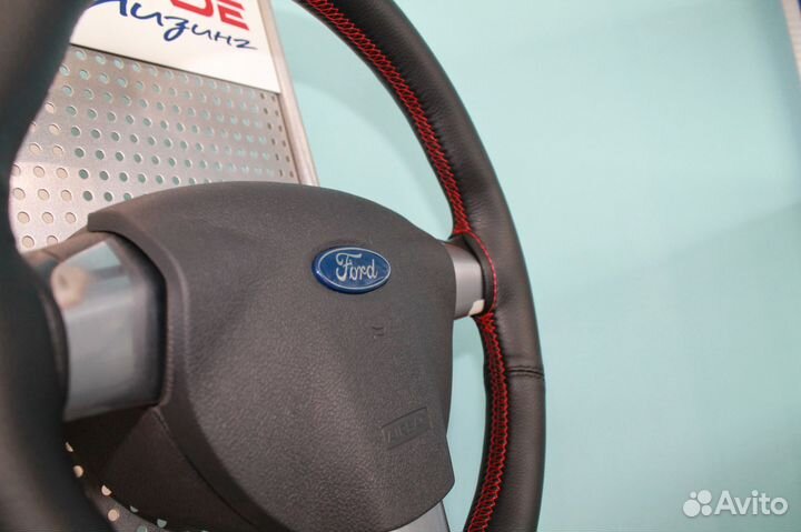 Оплетка из экокожи на руль Форд
