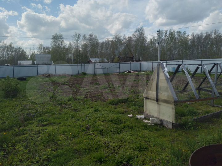 Дача 10 м² на участке 8 сот.