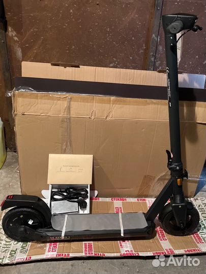 Электросамокат Acer ES/Aes001 (новый)