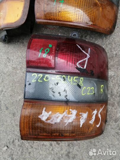 Стоп-сигнал Nissan Serena C23