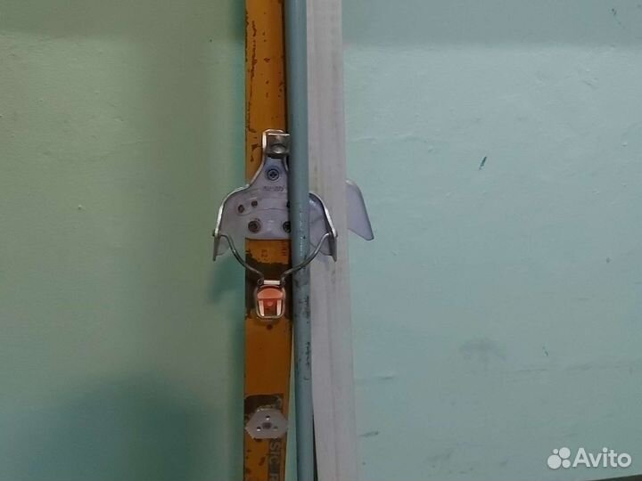 Беговые лыжи Акпарс лыжные палки ботинки 43 размер