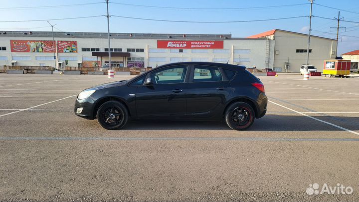 Opel Astra 1.6 AT, 2012, 220 000 км