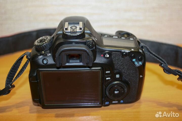 Canon 60D body или с объективом