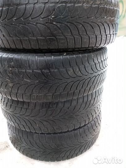 Bridgestone Blizzak DM-Z2 235/65 R17