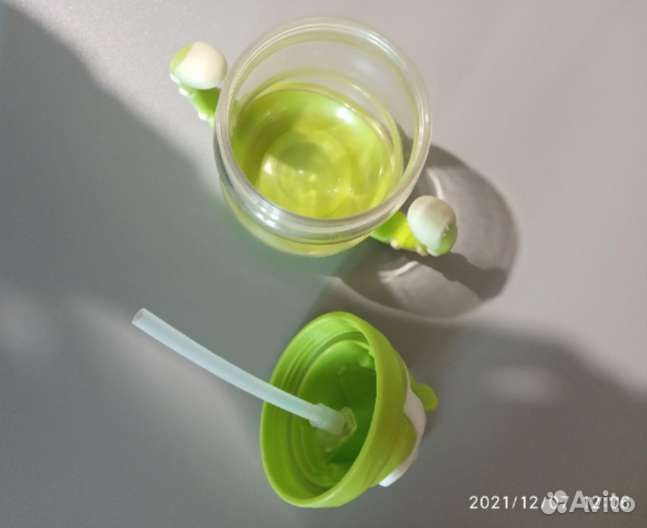 Поильник с трубочкой