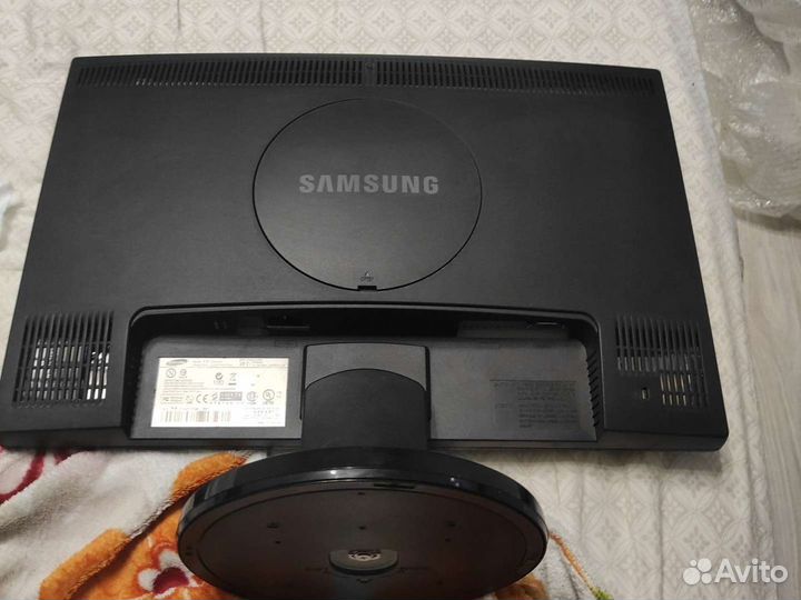 Монитор Samsung 2243NWX
