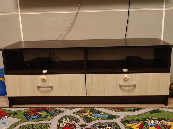 Тумба под телевизор