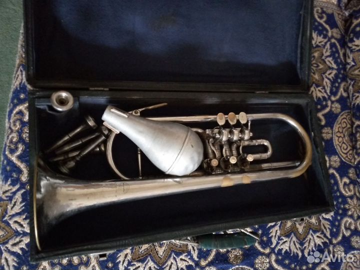 Труба музыкальный инструмент