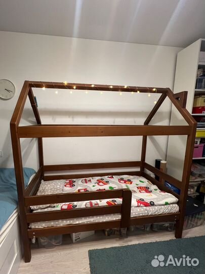 Детская кровать домик