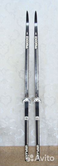 Лыжи, палки, ботинки, лыжные крепления СССР