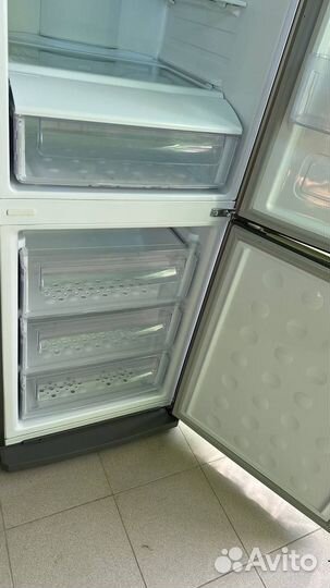 Продам холодильник Samsung