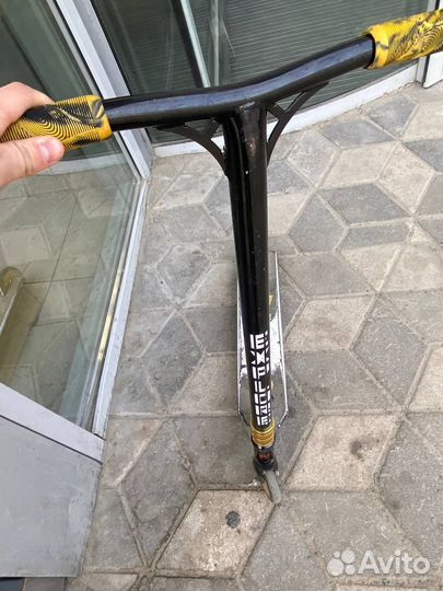 Трюковой самокат