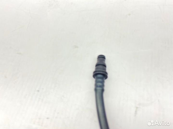 Патрубок тонкий Mercedes E W211