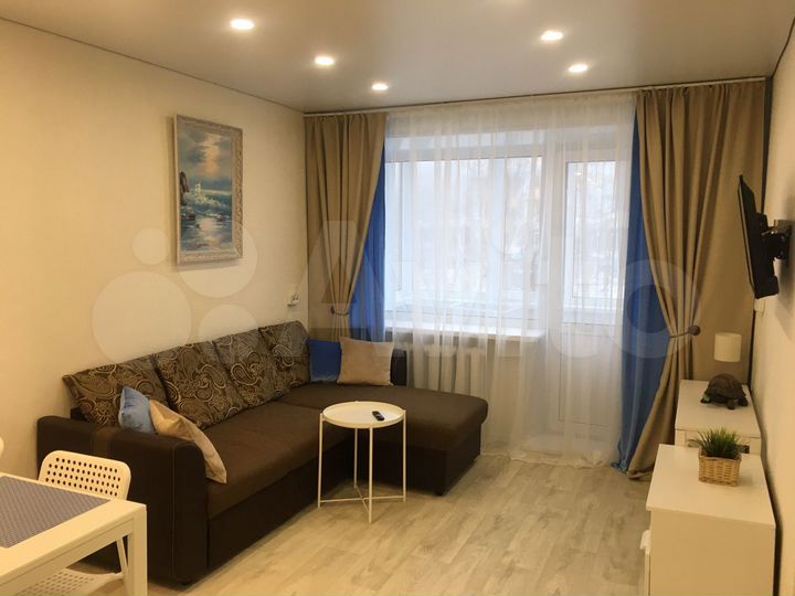 2-к. квартира, 43 м², 3/4 эт.