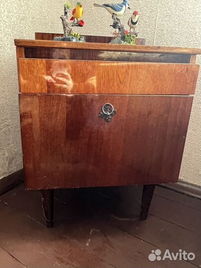 Тумбочка винтаж ретро