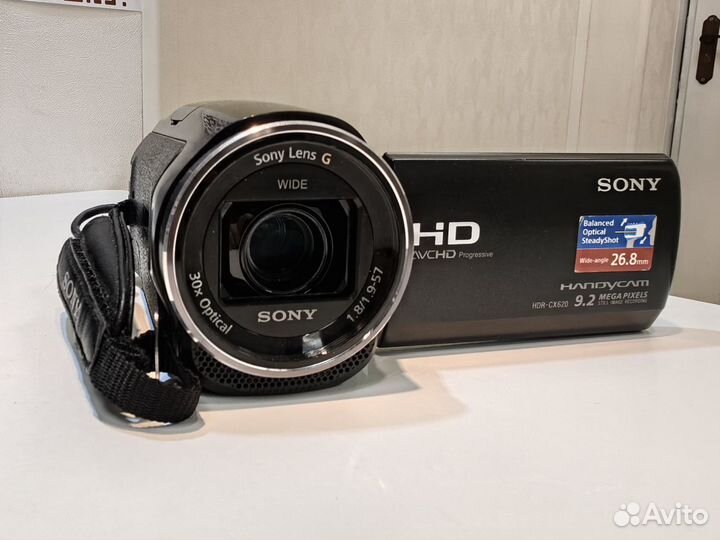 Видеокамера Sony HDR-CX620